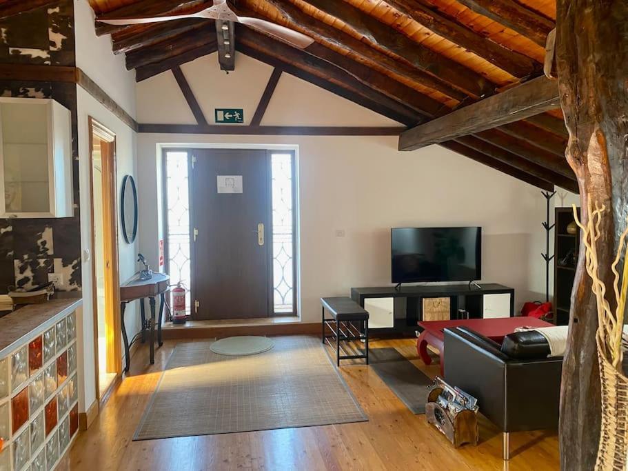 Bilbo Near Atico Rural Con Terraza Appartement Basauri Buitenkant foto