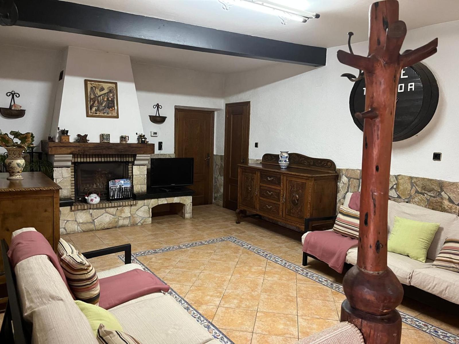 Bilbo Near Atico Rural Con Terraza Appartement Basauri Buitenkant foto